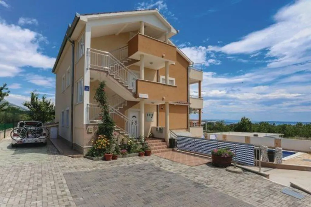 Villa Golub Kastel Stari 0*,  Croatia