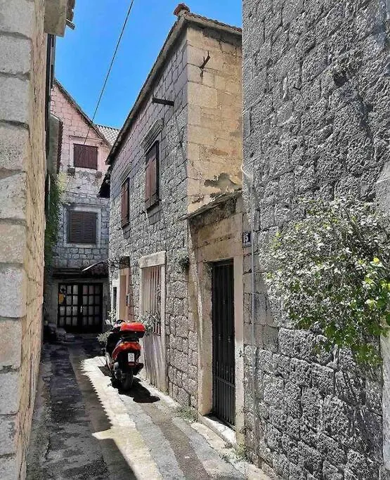 Apartment Villa Golub Kastel Stari Croatia